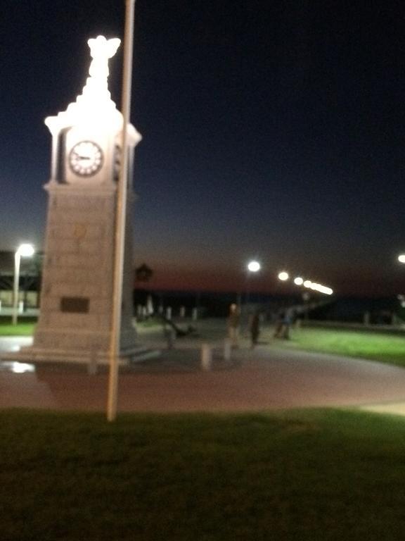 Adelaide - Semaphore Beach Front Esterno foto